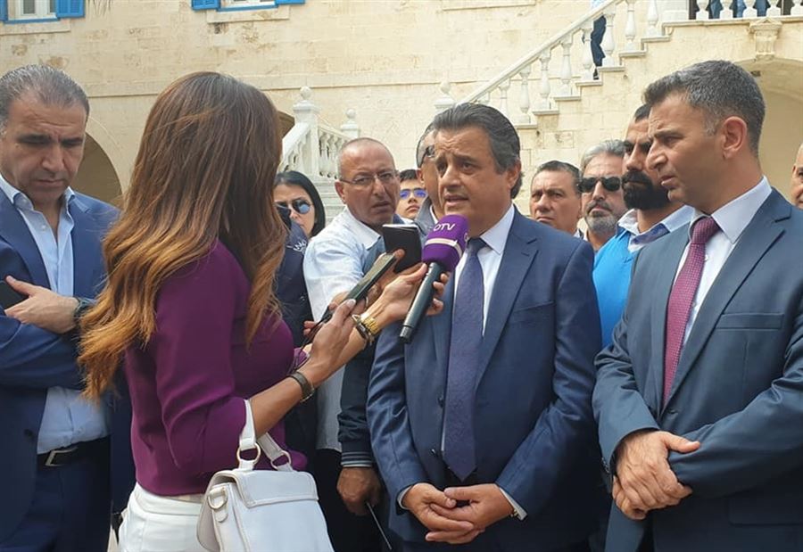 عازار في "لائحة مستقلة"!