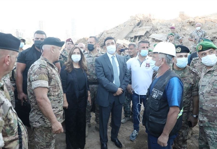 نجار وعكر تفقدا مرفأ بيروت... وعادا الجرحى 