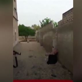 في منطقة خاضعة لسيطرة تركيا.. قتل شابة سورية أمام الكاميرا