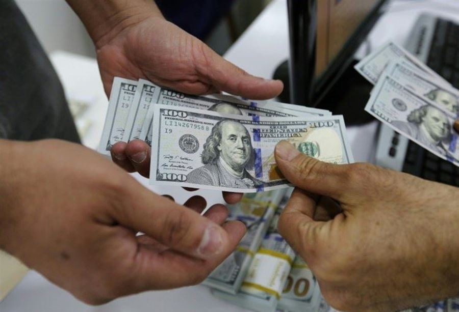 سعر الدولار لدى الصرافين اليوم الإثنين