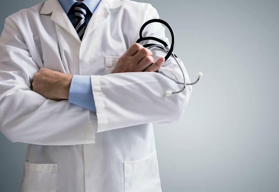  مشروع قانون لـ تأمين الحماية القانونية للأطباء