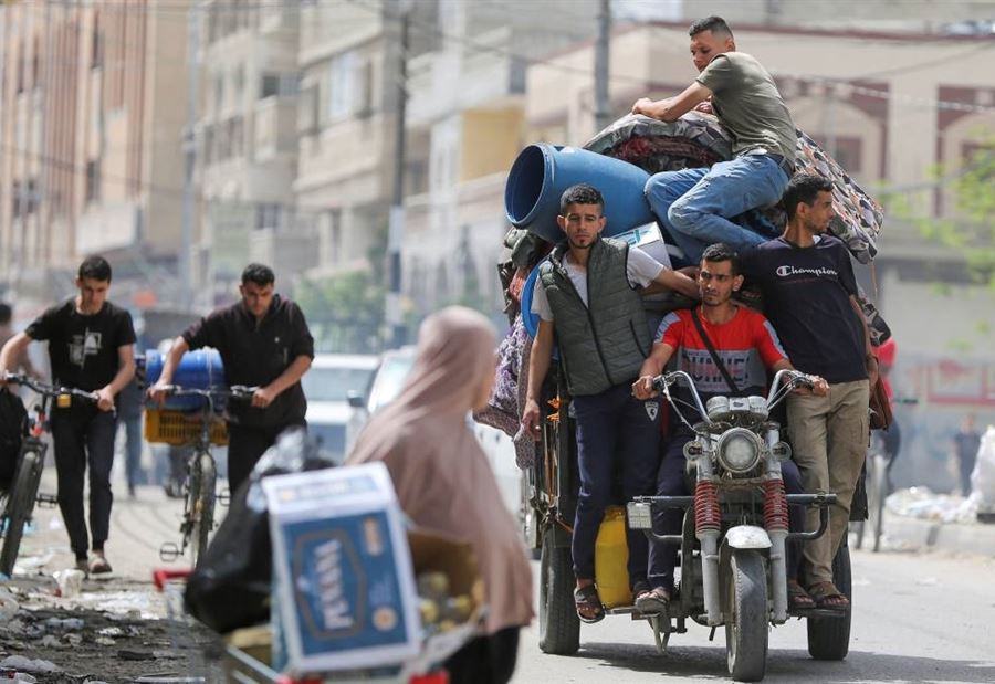 أوامرٌ جديدة... إخلاء 300 ألف نازح من شرق رفح أوامرٌ جديدة... إخلاء 300 ألف نازح من شرق رفح