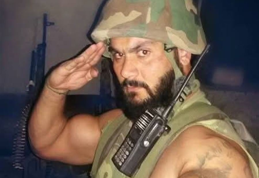 ضابط سابق في جيش الأسد يهدّد الحكومة: "قد أُعذِرَ من أُنذِرَ" (فيديو)