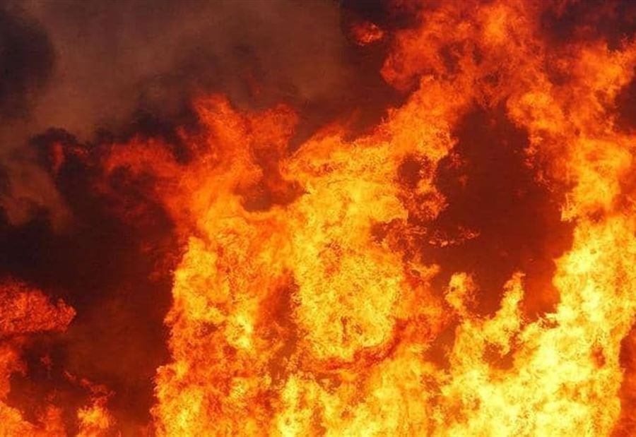 حريقٌ "كبير" يقترب من المنازل في هذه المنطقة! 