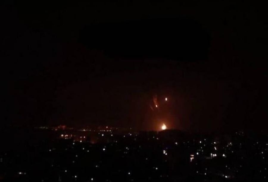 غارة عنيفة على حارة حريك بعد تحذير إسرائيلي غارة عنيفة على حارة حريك بعد تحذير إسرائيلي