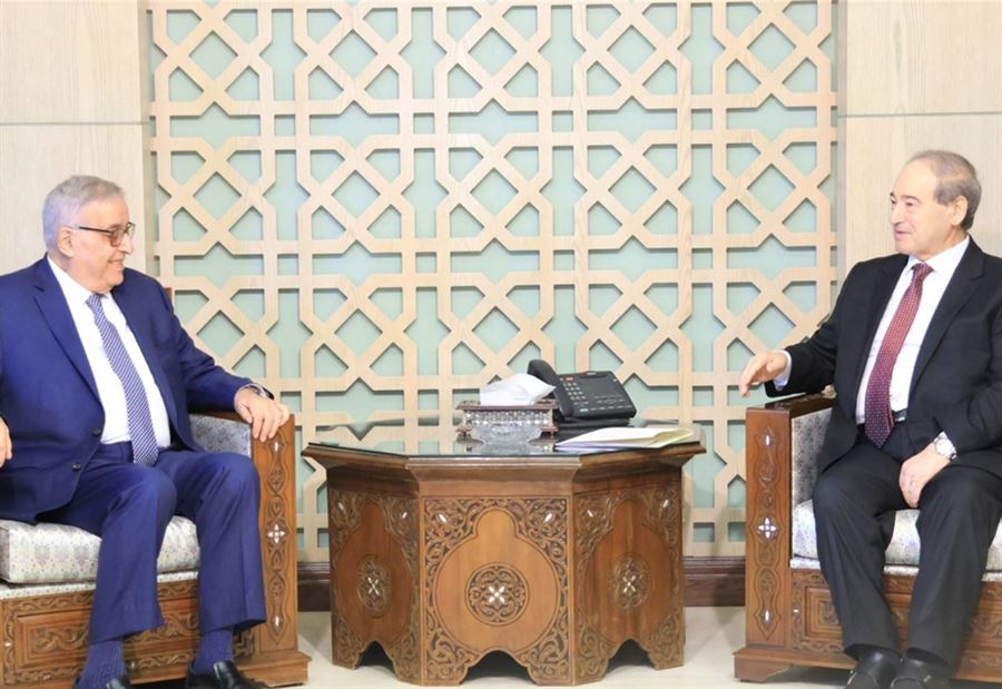 "لضمان عودة السوريين إلى وطنهم"... لقاءٌ بين بو حبيب والمقداد "لضمان عودة السوريين إلى وطنهم"... لقاءٌ بين بو حبيب والمقداد