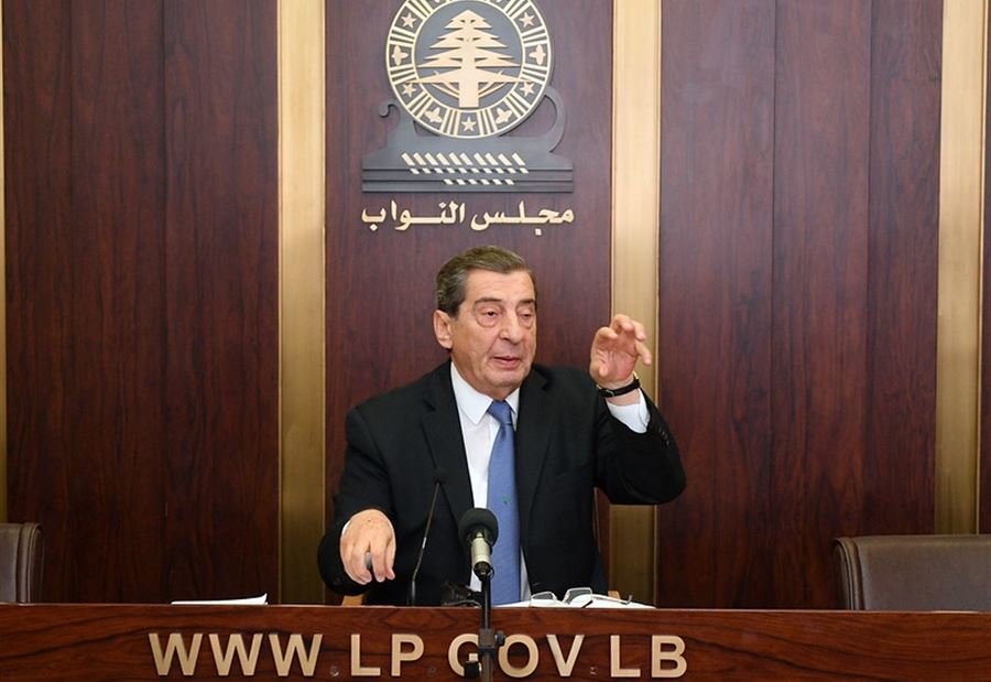 الفرزلي : البيان الوزاري سينال "الثقة"