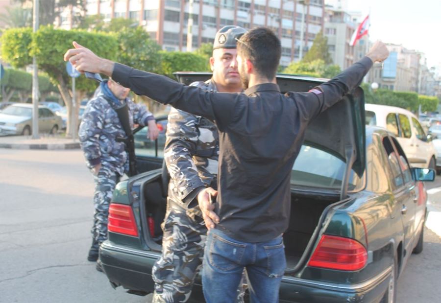 بالصور: الإجراءات بدأت وحواجز أمنية