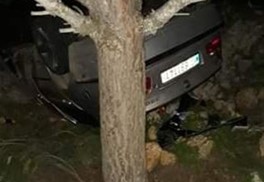 بالصورة: حادث مروع  على طريق الناقورة  صور 