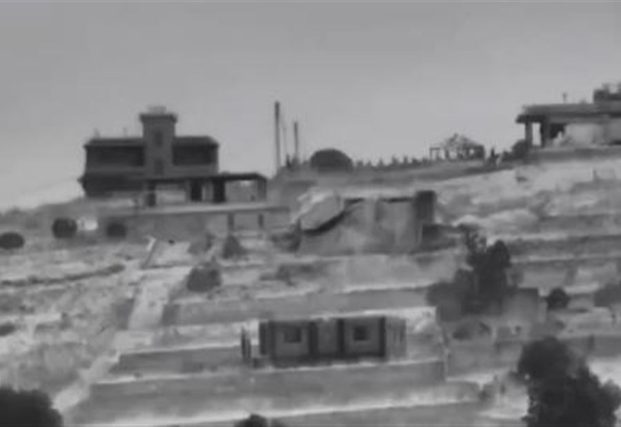 ادرعي يزعم استهداف مبنى عسكري وبنى تحتية لحزب الله (فيديو)