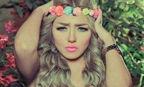 سارة سلامة تعلق عن زواجها السري