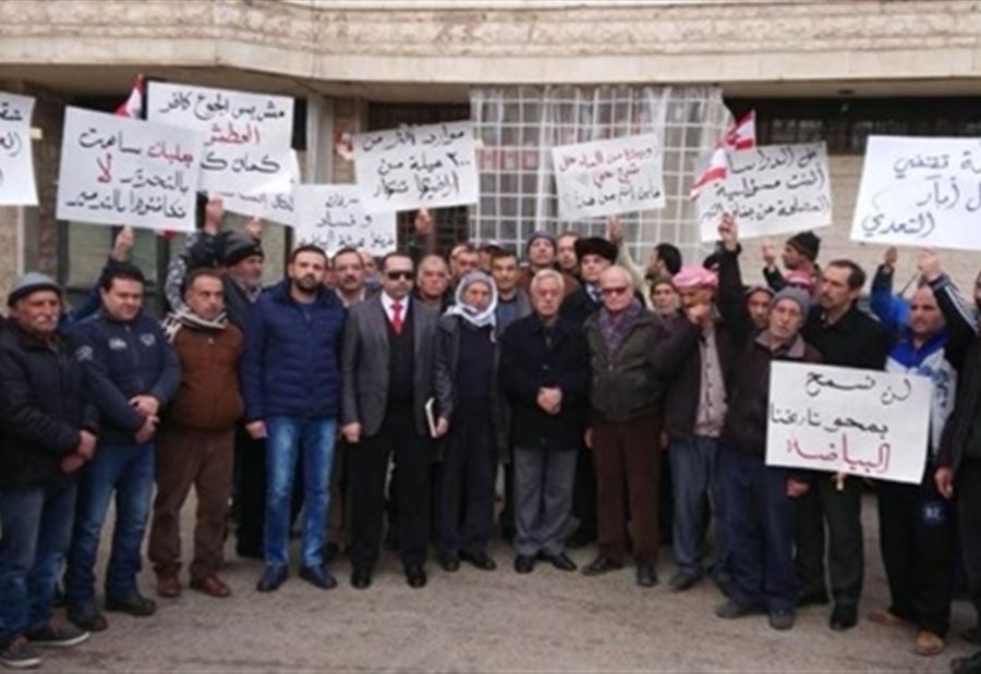 مزارعو بساتين بعلبك يحتجّون على جفاف مياه البياضة