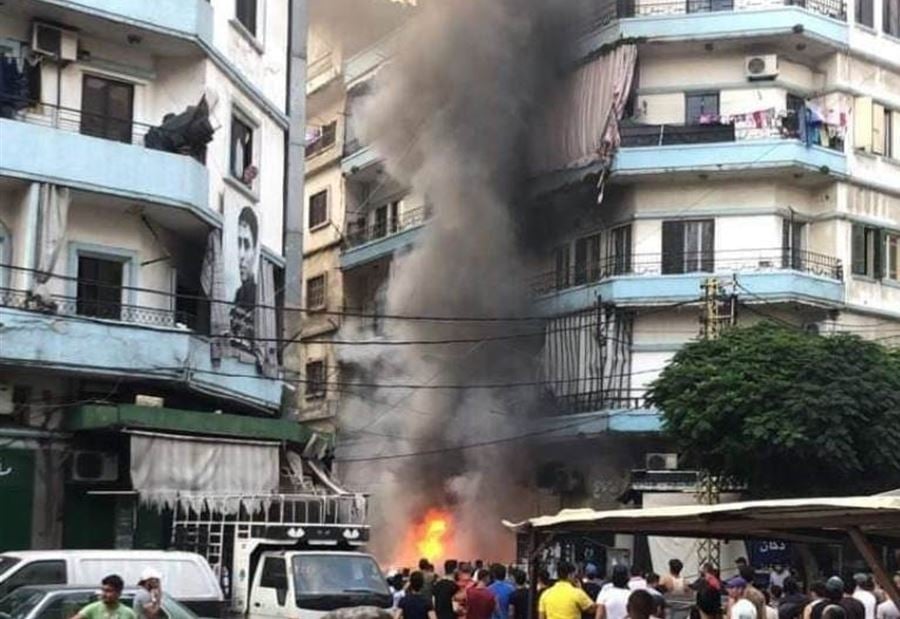 مجهول يلقي قنبلة على سيارة في طرابلس... والجيش يلاحقه