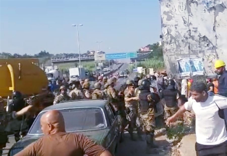 مجدداً... قطع طريق المحمرة 