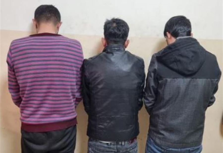 فدية بِقيمة 4 آلاف دولار... خطفوه وعذّبوه لابتزاز ذويه في الخارج!