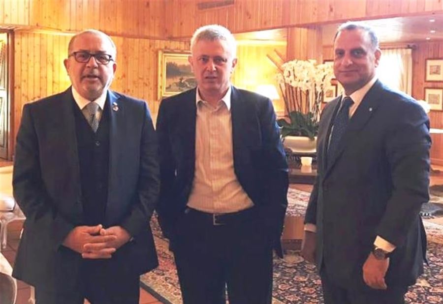 دعوة من الكتائب الى فرنجية...