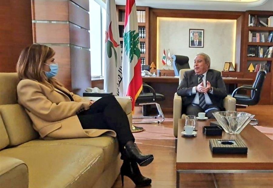 "برنامج الفقر" على طاولة يمّين