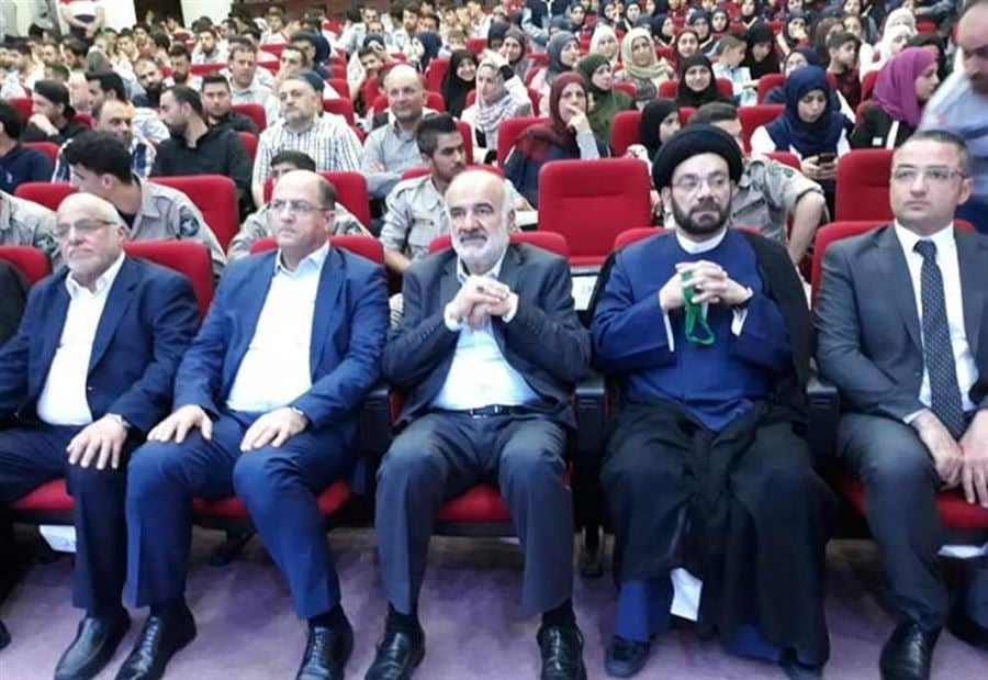 اللقيس: متمسكون بالوقوف في صف الناس 