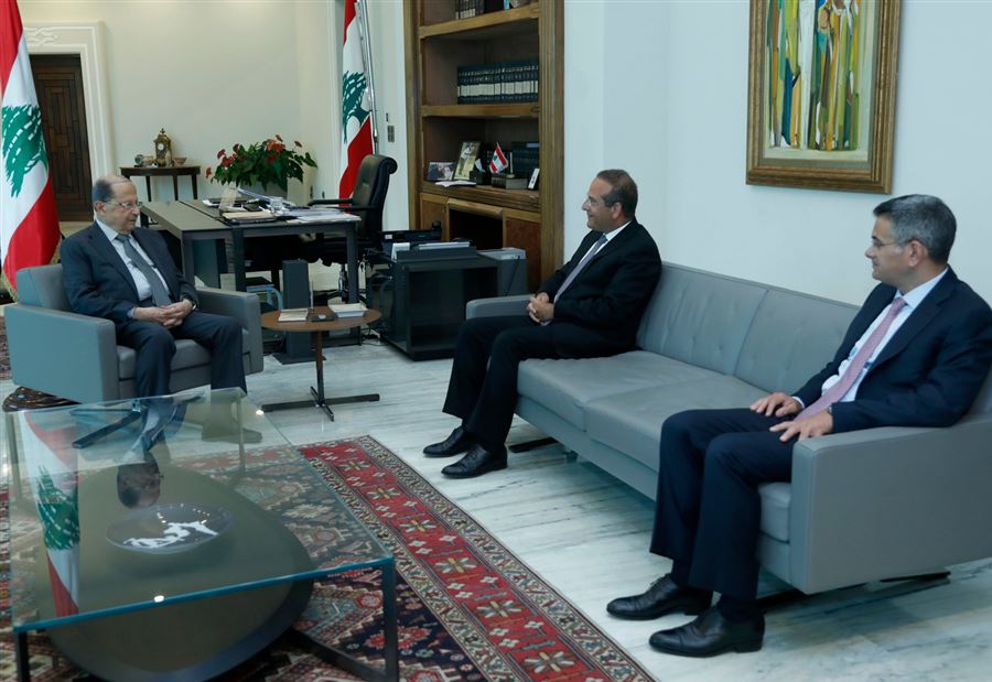 عون يدعو اللبنانيين إلى عدم الإستسلام  عون يدعو اللبنانيين إلى عدم الإستسلام