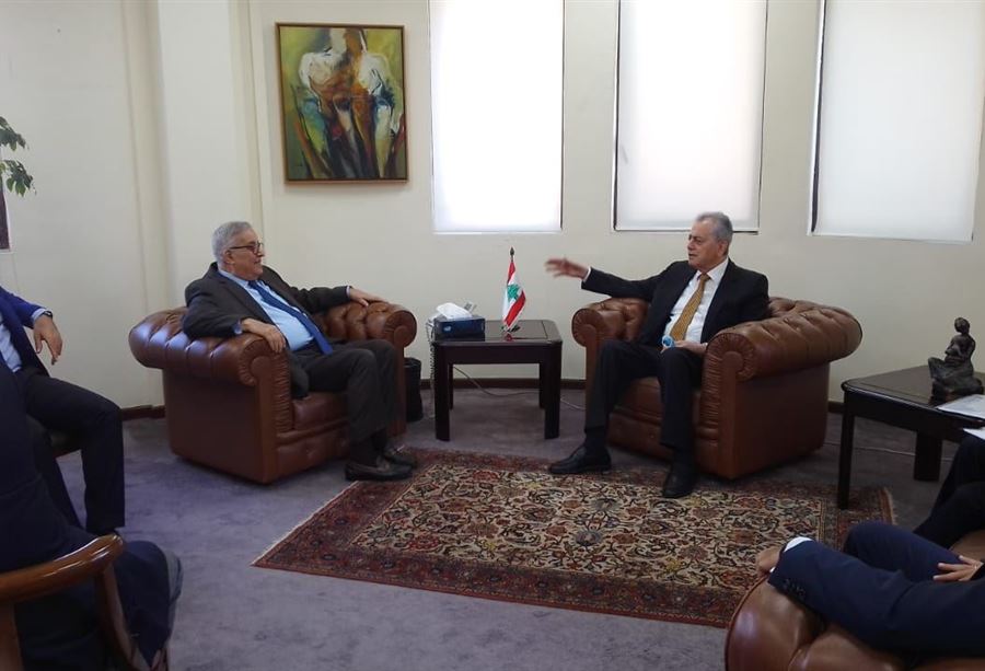 ملف النّازحين السّوريين بين بوحبيب والسفير السوري
