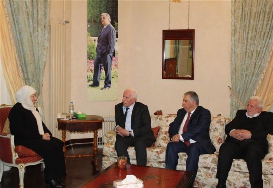 الأحمد زار بهية الحريري: إصرار لبنان على القمة لمصلحته 