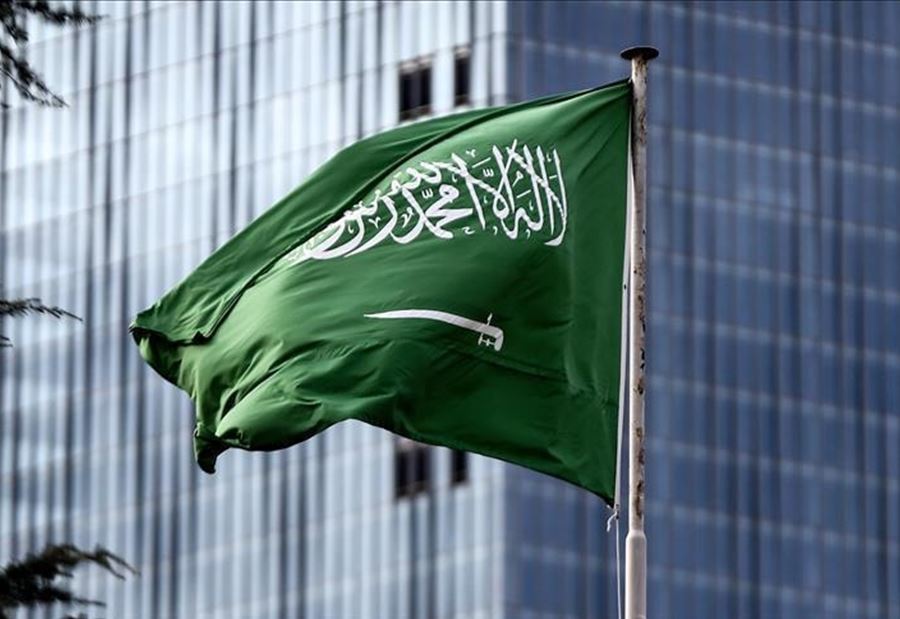 بالفيديو: هكذا تصرف أمير سعودي مع أتراك عالقين في المملكة!
