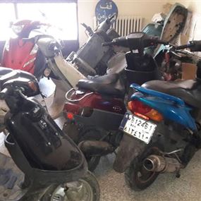 سرق حوالي 350 دراجة آلية.. وباعها