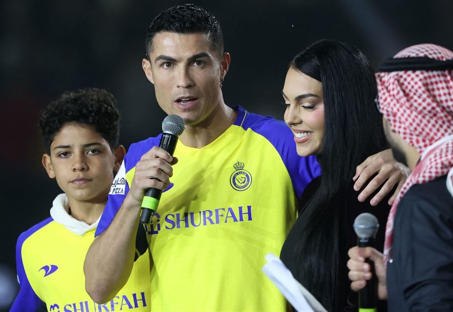 بفضل عقد النصر... إليكم تكلفة "الجناح الملكي" لرونالدو!
