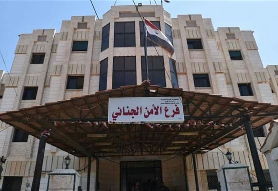 ضبط شبكة لتهريب السيارات والعملة السورية إلى لبنان