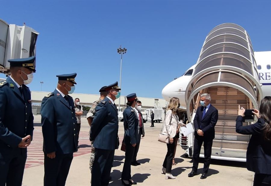 وزير الدفاع الإيطاليفي  بيروت