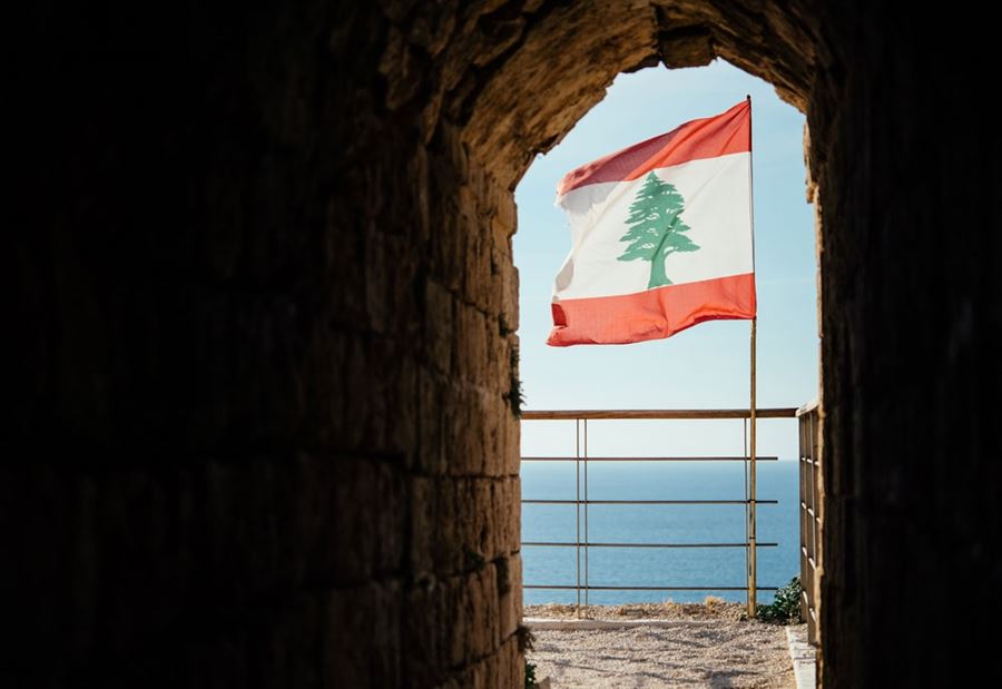 "ولو لم يفهم عليه أحد"