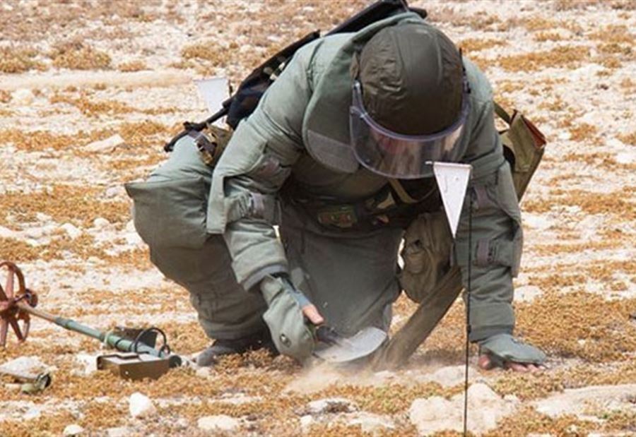 تفجيرُ ذخائرٍ في حقل عيون السيمان 
