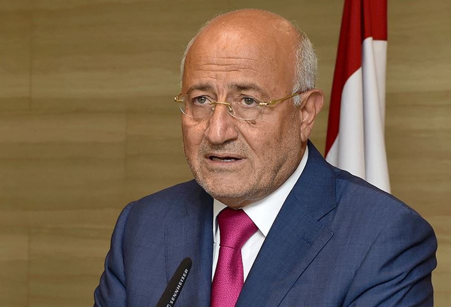 بعد ورودِ اسمه في التحقيق بـ"إنفجار المرفأ"... العريضي يعلّق