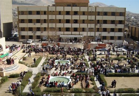 الأساتذة المتفرغون في اللبنانية: لتعيين عمداء أصيلين