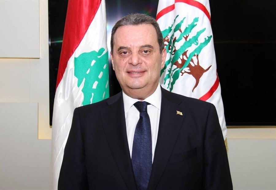 سجال "تويتري" بين واكيم وصحناوي 