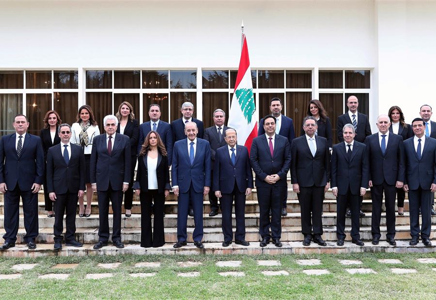 "خطة" لوقف جميع المساعدات إلى لبنان.. "حكومة حزب الله" "خطة" لوقف جميع المساعدات إلى لبنان.. "حكومة حزب الله"