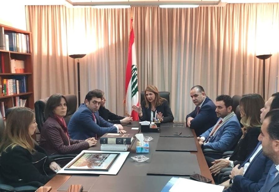 إجتماعٌ قضائيٌّ "بناء"