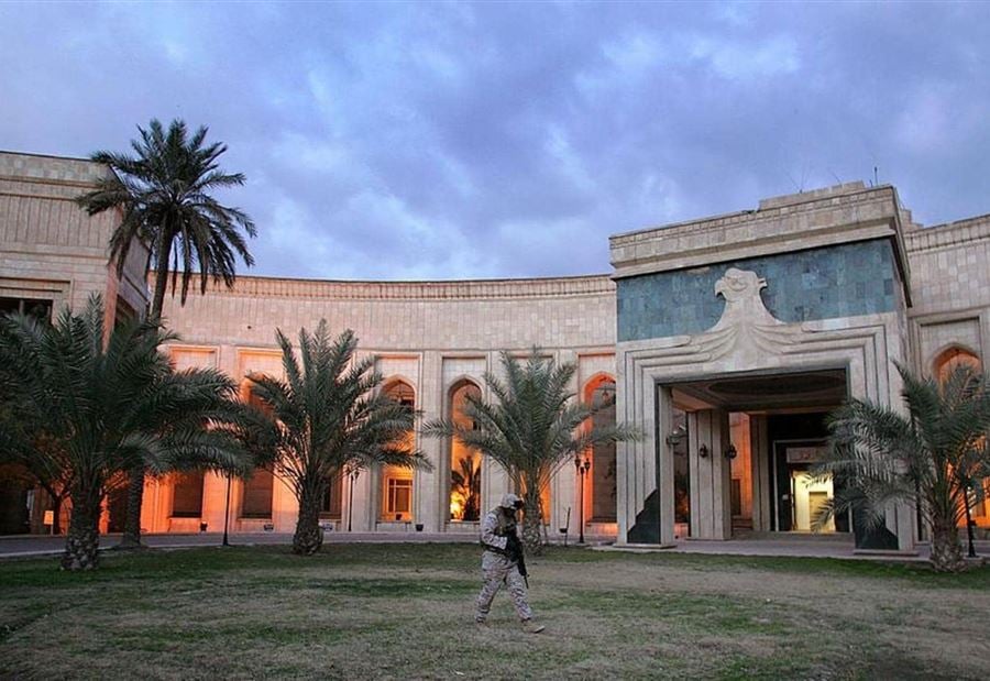 سقوط صواريخ في محيط السفارة الأميركية في بغداد