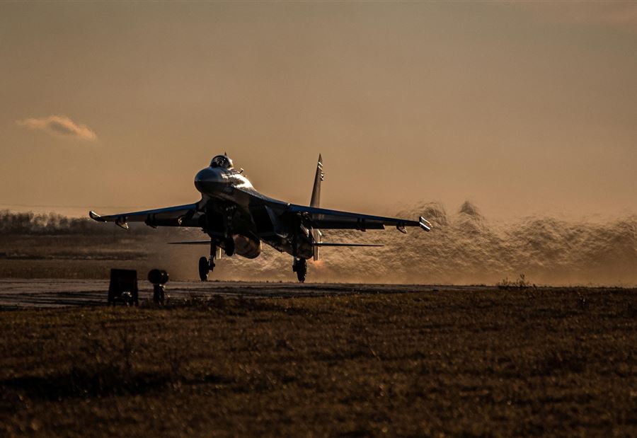 "مطارات سرية"... كيف يحارب سلاح الجو الأوكراني ضد الروس؟