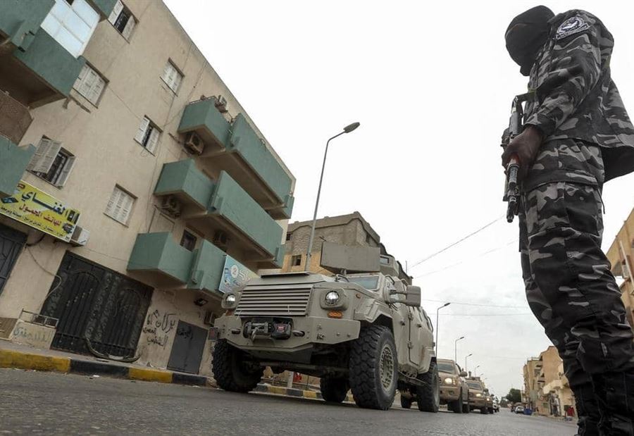 إنفجار قوي يهز طرابلس الليبية  إنفجار قوي يهز طرابلس الليبية