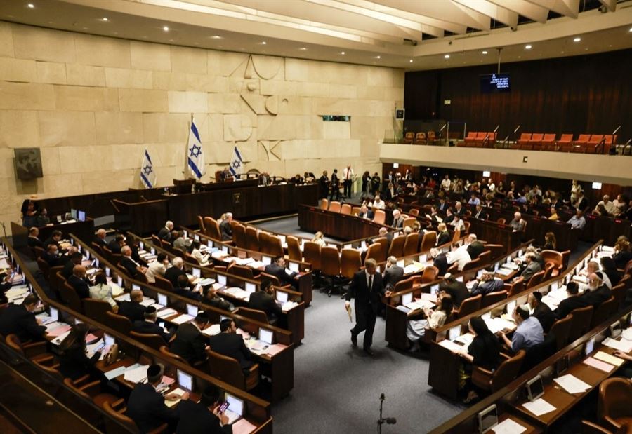 بالفيديو: إخلاء مبنى الكنيست تحذيرًا من ضربة صاروخية