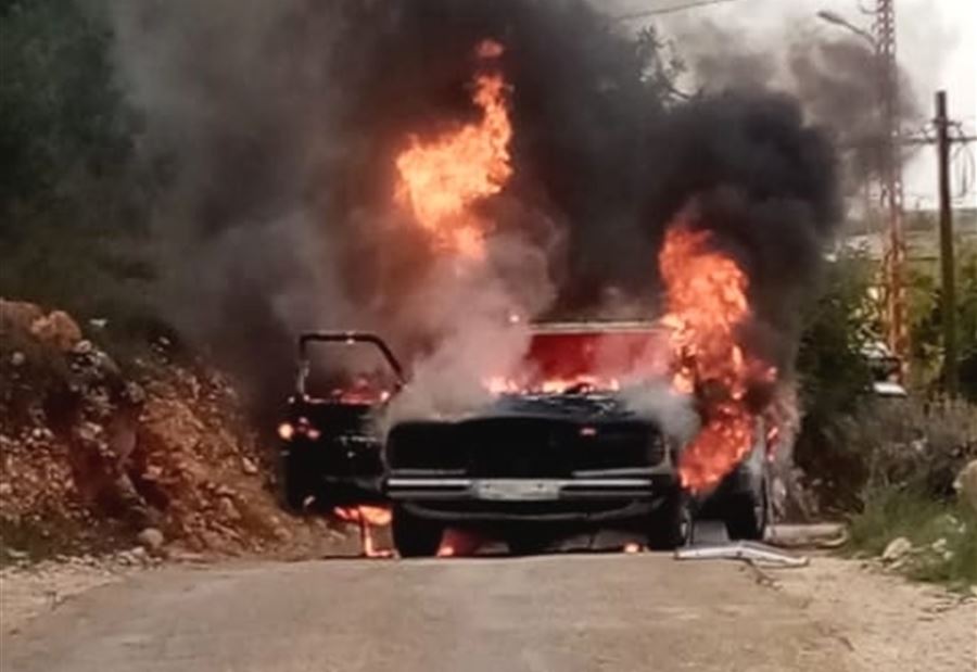 احتراقُ سيارة على طريق بينو... والسائق ينجو بأعجوبة