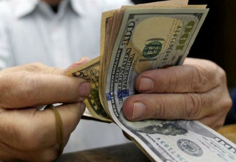 كيف أقفل سعر الدولار في السوق السوداء؟