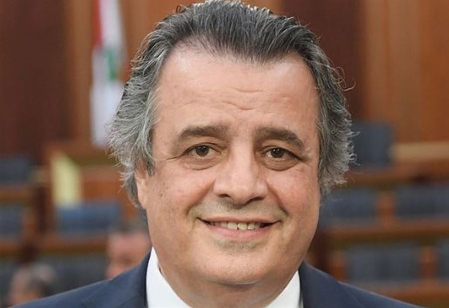 عازار والتوجه "عكس اللامركزية"