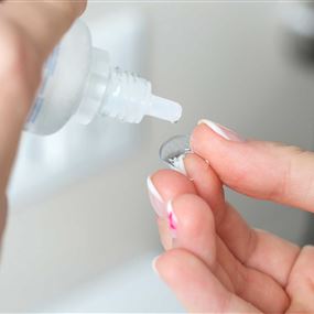عدسات لاصقة تسبب العمى... 800 مركز لبناني غير مرخص