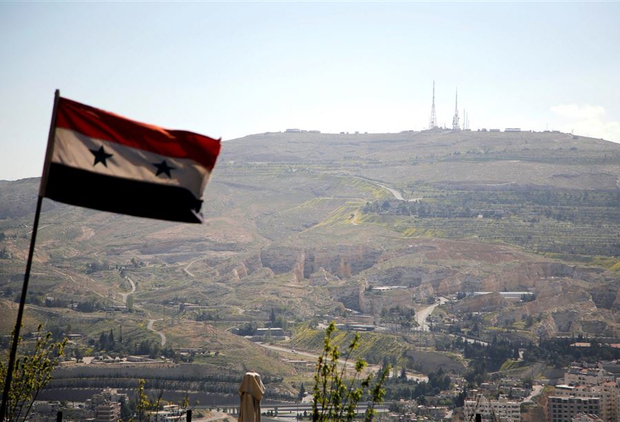  يطرحُ ملفّ طائفته في دمشق!
