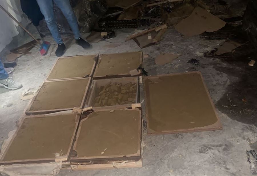"حشيشة " معدة للتهريب عبر مرفأ بيروت (صور)