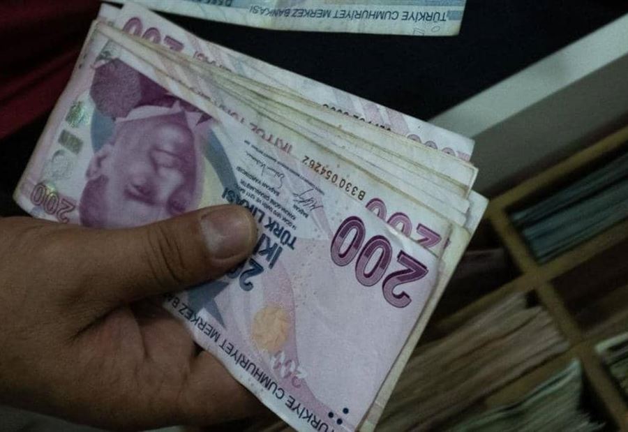 الليرة التركية تواصلُ هبوطها "الحرج" الليرة التركية تواصلُ هبوطها "الحرج"
