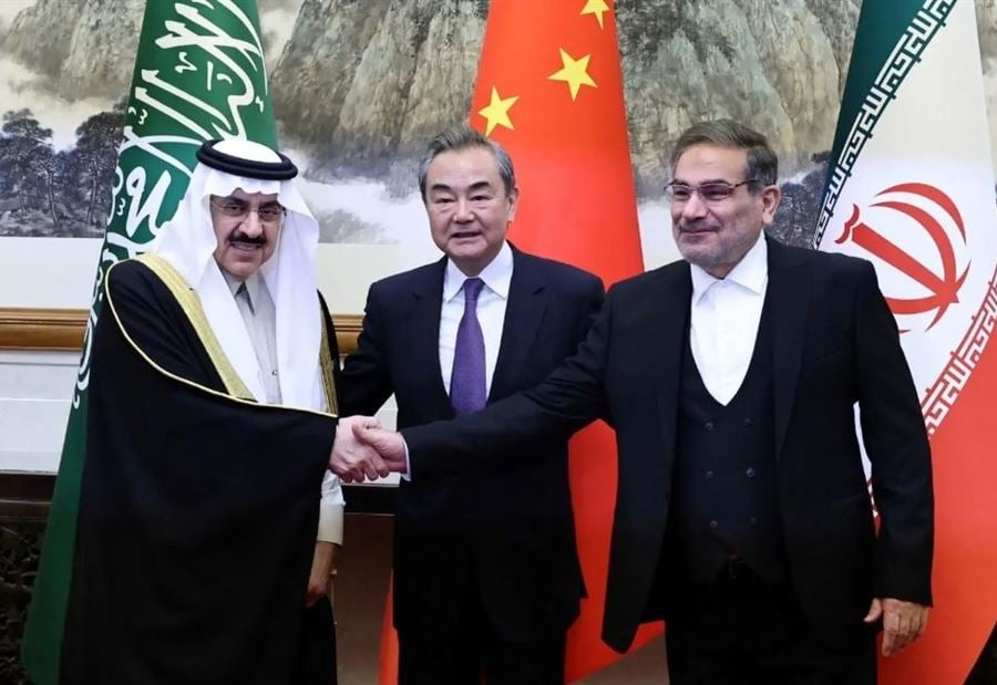 "لا تطالب بأي قيم"... سيناتور أميركي يوضح سبب تقارب السعودية والصين