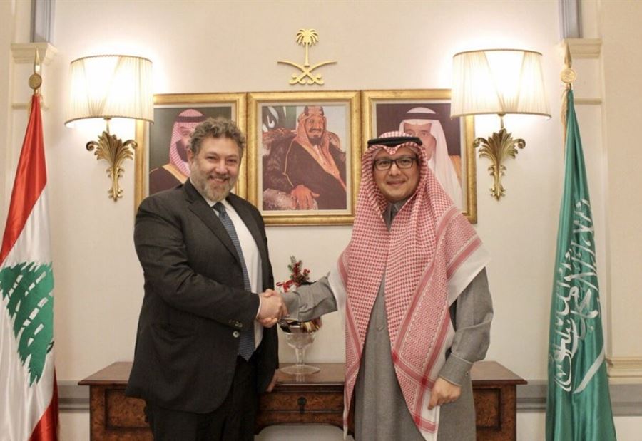 بخاري عرض الأوضاع مع افرام 